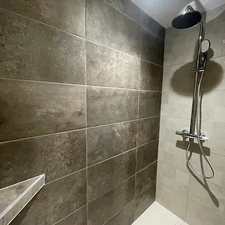 Les Du Doux Refuge Bed and Breakfast